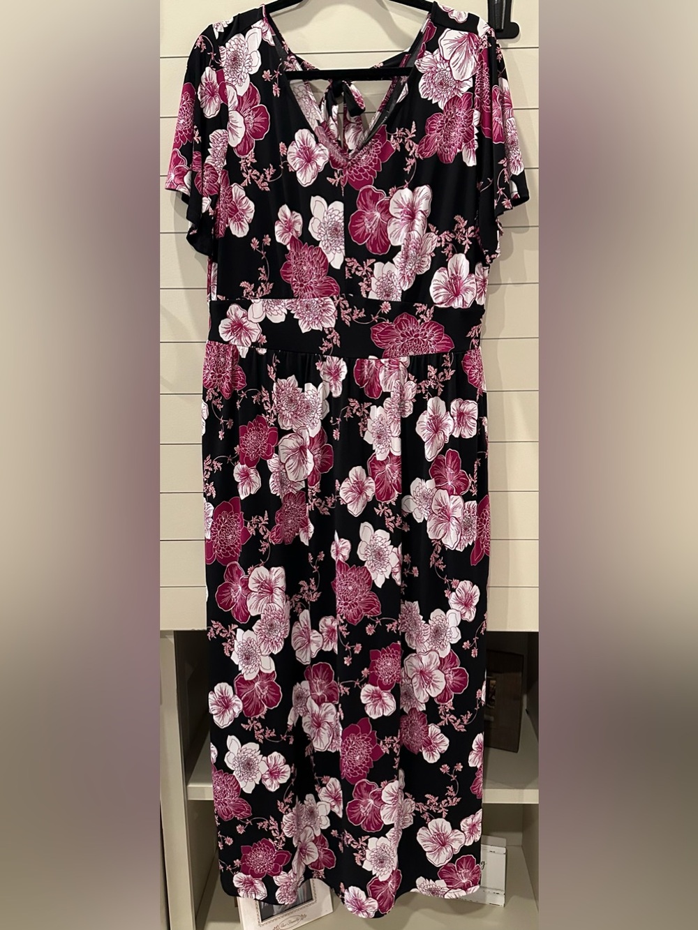 Like New Lane Bryant Floral V-Neck Maxi Dress - Black & Pink - Size 14/16